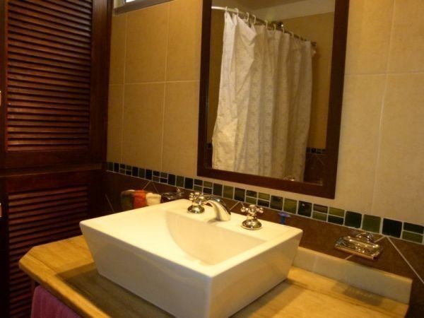 Casa en impecable estado para alquilar a pasos del mar.
